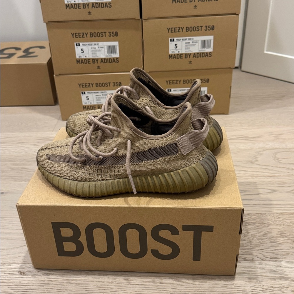 Adidas Yeezy Boost 350 V2 in Brown and Tan